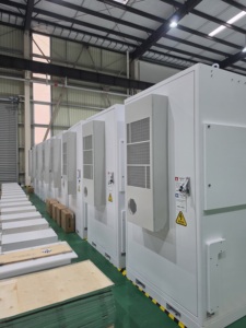 Armoires de stockage d'énergie solaire 500 kW 1 MWh avec batteries lithium-ion pour usage commercial (ESS) - Product Image 5
