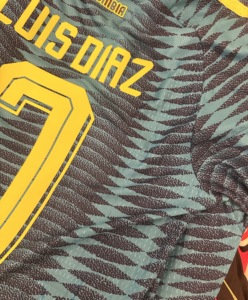 Jersey tandang versi pemain 2026 dengan nomor dan emblem yang dapat dicetak - Product Image 1