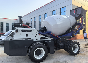Camión Mezclador de Concreto Autocargable de Alta Eficiencia de 2.6m3, JBC4000 4x4, Equipo de Construcción de Alta Eficiencia - Product Image 2