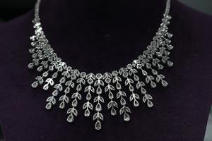 Collar de Moda para Mujer con Diamante Sintético Cultivado en Laboratorio, Corte Pera, Chapado en Oro de 14/18 Quilates, Certificado IGI, Collar de Boda con Diamante Swaroop BG-3731 - Product Image 5