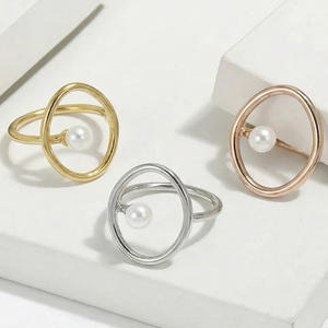 Bague unisexe Mili de style minimaliste européen et américain en acier inoxydable avec pierre naturelle, design géométrique, disponible en plusieurs modèles tendance - Product Image 2