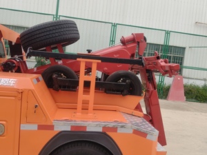 Camion de <span class=keywords><strong>remorquage</strong></span> tout-terrain Foton, puissant, diesel, boîte de vitesses manuelle, pour le sauvetage sur autoroute, le <span class=keywords><strong>remorquage</strong></span> en garage souterrain, neuf - Product Image 4