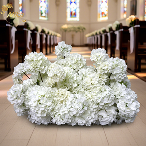 Runner Floreale Personalizzato NIKA per Matrimoni, Decorazione Tavolo Nuziale, Fila di Fiori di Ortensia Bianca in Seta per Corridoio Nuziale - Product Image 1