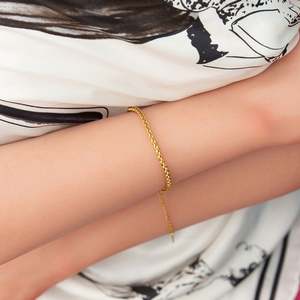 Pulsera de Joyería de Acero Inoxidable Chapada en Oro de 18k de Lujo para Mujer, Cadena y Eslabones de Acero Inoxidable Chapado de Alta Gama - Product Image 4