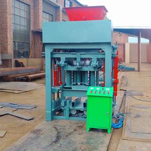 CR 4-40 Beton Tuğla Yapma Makinesi, Mikser ve Konveyör Bant ile Birleştirilebilerek Verimli Bir Üretim Hattı Oluşturulabilir - Product Image 1