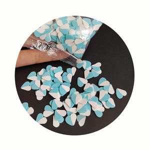 โรยดินน้ำมันโพลิเมอร์รูปหัวใจสีฟ้าและสีขาว DIY สไลม์ของตกแต่งวันวาเลนไทน์ - Product Image 1