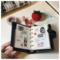 Carnet d'étudiant fait main avec pages intérieures en denim bleu rétro, imprimé de dessins animés, avec poche accessoire pour le transport