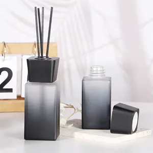 Custom Gradient Color Spray Screen Printing Luxury Square Reed Diffuser Glass Bottle With Wooden Lid Sticks