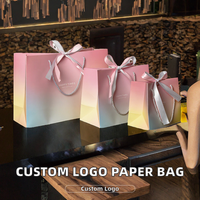 Sacs en papier kraft recyclé de luxe avec logo personnalisé et ruban, pour emballage cadeau, boutique, shopping, avec poignée longue pour vêtements