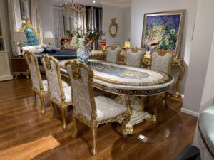 Mobili per Sala da Pranzo in Stile Villa di Lusso, <span class=keywords><strong>Tavolo</strong></span> in Legno Massello Intagliato a Mano con <span class=keywords><strong>Foglia</strong></span> d'<span class=keywords><strong>Oro</strong></span> - Product Image 1