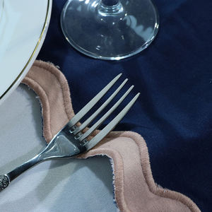 Fleur tissée 100% Polyester Dobby Style chemin de Table couleur personnalisée pour l'utilisation de fête de mariage à la maison-belle décoration de banquet - Product Image 3