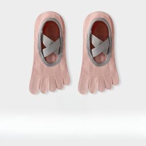 Calcetines de Yoga y Pilates Profesionales Antideslizantes de Cinco Dedos Personalizados - Product Image 2