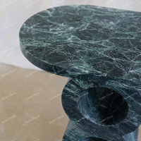 Table console sculpturale en marbre Dream Home, pieds creux sculptés, plateau ovale, pour entrée, couloir, villa, hall d'entrée