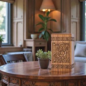 Compre una urna de cremación de madera tallada a mano con diseño floral |   Urna Decorativa para Cenizas de Adultos - Product Image 3