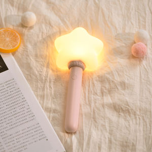 Stella a portata di mano portatile ricaricabile a LED luce notturna Mini Silicone USB lampada colorata novità per uso scolastico - Product Image 2