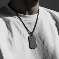Collier personnalisé en acier inoxydable noir avec gravure laser et logo imprimé pour l'approvisionnement en gros des marques