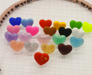 Amortisseur de vibrations en silicone en forme de cœur pour raquette de tennis, amortisseur personnalisé pour raquettes de tennis - Product Image 1