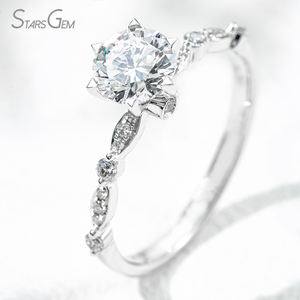 Bague de fiançailles Starsgem en diamant de laboratoire durable de 1,21 ct, or blanc 18 carats, taille brillant, solitaire, couleur classique D, unisexe - Product Image 1