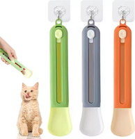 Distributeur de nourriture humide pour chat à presser, avec cuillère et crochet