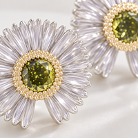 KAVNAR Boucles d'oreilles marguerite fleur zircon vert laiton plaqué or blanc