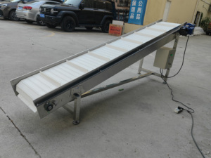 Khung thép không gỉ tùy chỉnh sản xuất nghiêng Trắng nhựa chuỗi vành đai băng tải - Product Image 4