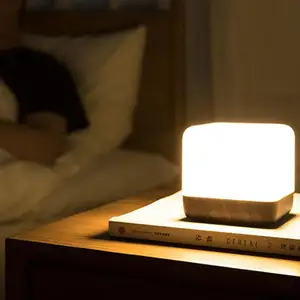 2020 गर्म बिक्री छोटे घन काल्पनिक समय यूएसबी प्रभारी के साथ एलईडी टेबल प्रकाश रात दीपक बच्चे बच्चों होटल बेडरूम घर सजावट