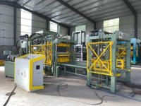 Machine à fabriquer des blocs entièrement automatique QT4-15 avec mélangeur, machine à briques et pavés en béton et ciment pour une production multi-types