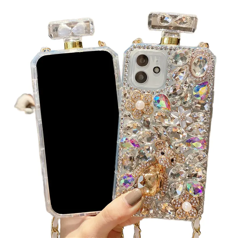 Lüks taklidi elmas telefon Iphone için kılıf 14 13 12 11 Pro parfüm şişesi kabuk kordon zinciri ile kayış kadınlar