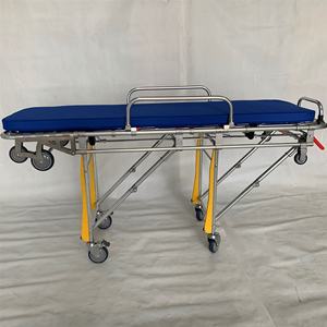 Brancard d'<span class=keywords><strong>ambulance</strong></span> professionnel pliable avec 4 roues verrouillables, idéal pour les cliniques et les maisons de retraite - Product Image 6