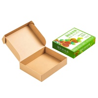 Boîtes d'expédition en carton ondulé recyclé en stock avec estampage de feuille d'or et laminage mat pour chaussettes