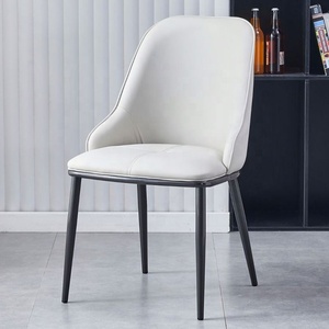 Silla de Comedor Moderna de Lujo Tapizada en Cuero PU, Silla de Comedor Moderna con Patas de <span class=keywords><strong>Metal</strong></span>, Sillas para el Comedor - Product Image 5