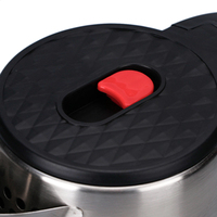 Bouilloire à thé électrique en acier inoxydable efficace de 0,8 L RAF chaudière à eau chaude sans fil avec arrêt automatique théière à base pivotante à 360 °