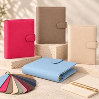 Agenda/planificateur Hongbo personnalisé multi-couleurs avec 6 anneaux dorés, en cuir grainé A6, avec feuille volante, disponible comme cadeau de papeterie