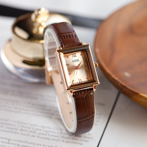 Reloj rectangular de oro rosa para mujer con números romanos, correa de cuero marrón, elegante reloj de pulsera de cuarzo - Product Image 4