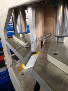 <strong>UPVC</strong> <strong>Window</strong> Making <strong>Machine</strong> With <strong>Three</strong> <strong>Heads</strong> <strong>Welding</strong> <strong>Machine</strong> - Product Image 4