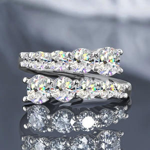 Anelli Eternity T0914 in Argento 925 con Diamanti Taglio Brillante Rotondo, Montatura a Griffe, Gioielli Raffinati Unisex per Fidanzamento - Product Image 1