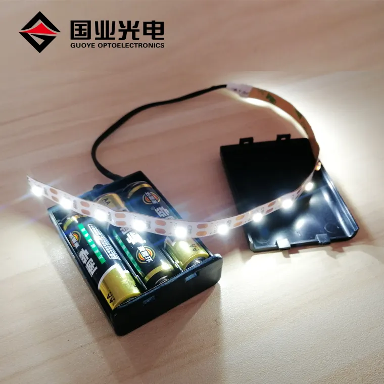 도매 3.7V 5V 2835SMD 60leds/m 따뜻한 흰색 작은 배터리 상자 작동 led 스트립 조명