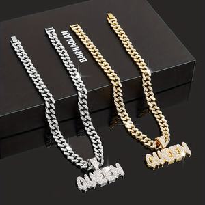 Girocollo con ciondolo alla moda per rapper placcato in lega di zinco, bianco Non magnetico, mosaico di strass, resistente e accattivante - Product Image 2