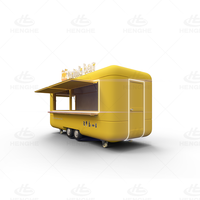 Food trucks de style célébrité : Attraction incontournable, prêts à vendre du thé au lait, du café, des repas légers, des collations et des souvenirs