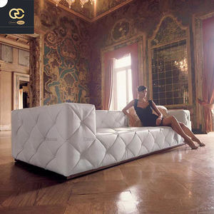 Chesterfield Sofá de lujo italiano Diseño Villa Cuero Blanco Hogar Sofá de lujo de 3 plazas - Product Image 1