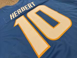 Nouveau maillot de Los Angeles 2026 # 10 Justin Herbert Ladd McConkey Omarion Hampton Derwin James Jr Maillot de football américain brodé - Product Image 4