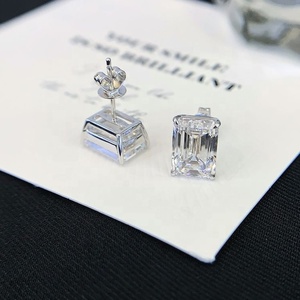 Ruyi 1.5ct Chaque 3ctw Lab Diamant 18k Or Boucles D'oreilles Émeraude Coupe Simple Prong Réglage Offre Spéciale Usage Quotidien Bijoux - Product Image 4