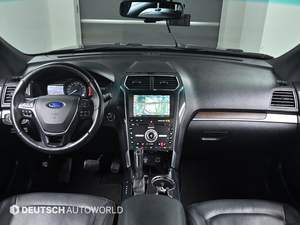 Ford Explorer 2016/05 SUV Automatique Spacieux pour Famille Véhicule Américain Fiable d'Occasion Prêt à l'Exportation Internationale - Product Image 3