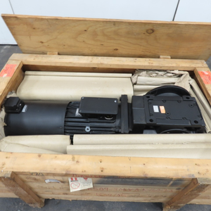 Motorreductor de caja helicoidal cónica GKS09 3MVAK 16 0 32, nuevo de marca original, relación 17:536, 150KW <span class=keywords><strong>CLP</strong></span> 460 para PLC - Product Image 1