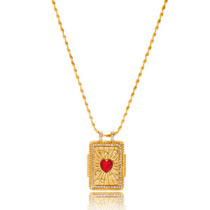 Collar con colgante en forma de corazón de circonita roja chapado en oro con engaste pavé para regalo - Product Image 5