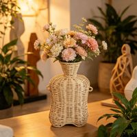 Vase tressé à double anse, style minimaliste, décoration d'intérieur polyvalente pour tables à manger, fleurs séchées haut de gamme