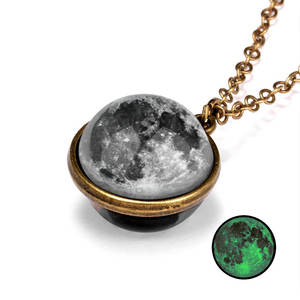 Collar con colgante personalizado de galaxia nebulosa para mujer, colgante de doble cara con imagen artística de cristal que brilla en la oscuridad, joyería de planeta universo para mujer - Product Image 6