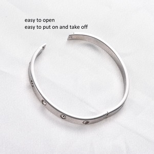 Bracelet manchette ouvert en acier inoxydable et zircone pour femme, motif œil et cœur, accessoire de bijouterie en métal poli, cadeau - Product Image 3