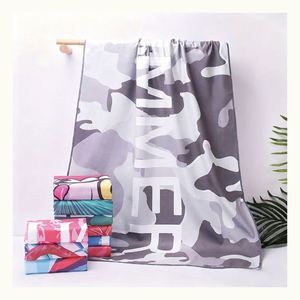 Regalo Personalizado para el Gimnasio, Toalla de Yoga con Nombre Personalizado, Toalla Deportiva con Diseño Estético, Regalo de Graduación para Deportistas - Product Image 1