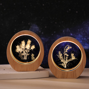 Lampe de nuit en bois avec cadre en cristal géométrique 3D, base éclairée, décorations de bureau créatives, cadeaux souvenirs, vente en gros d'usine - Product Image 3